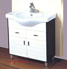 衛(wèi)浴空間的藝術(shù) 從浴室水晶柜到整體配套解決方案